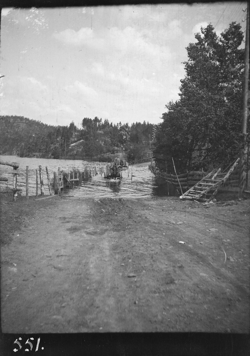 Karl Andreas Diesen, Solstad, Espa, øversvømmelse, hest og kjerre.