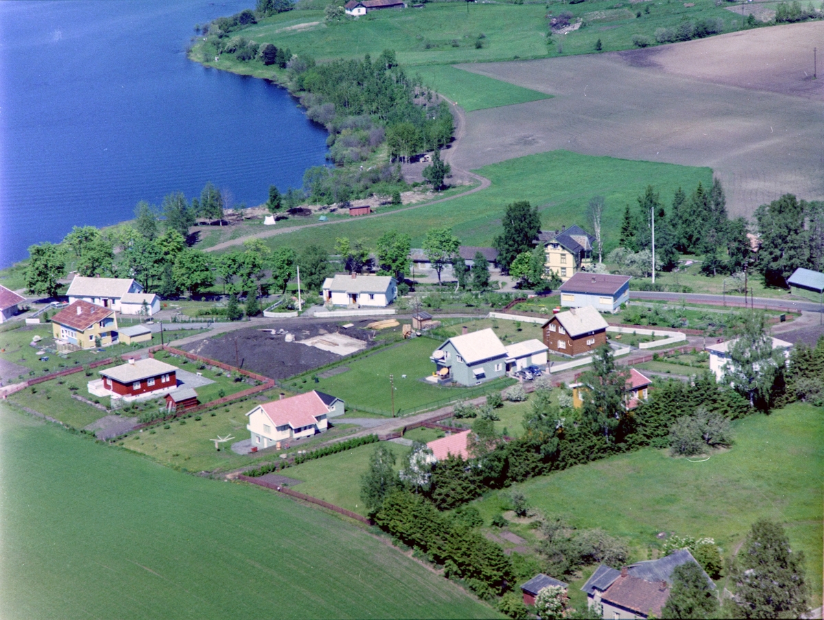 Widerøes Flyveselskap A/S, FLYFOTO BEKKELAGET, RIKSVEG 222, CAMPINGPLASS