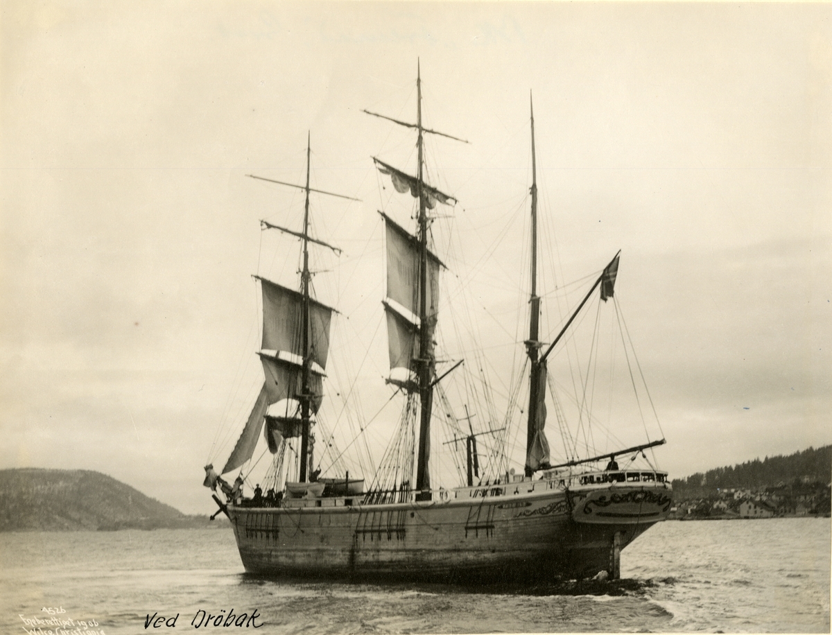 Anders Beer Wilse, Bark 'Fremad' (b.1880, Knud A. Grefstad, Fjære, Grimstad, Norge)