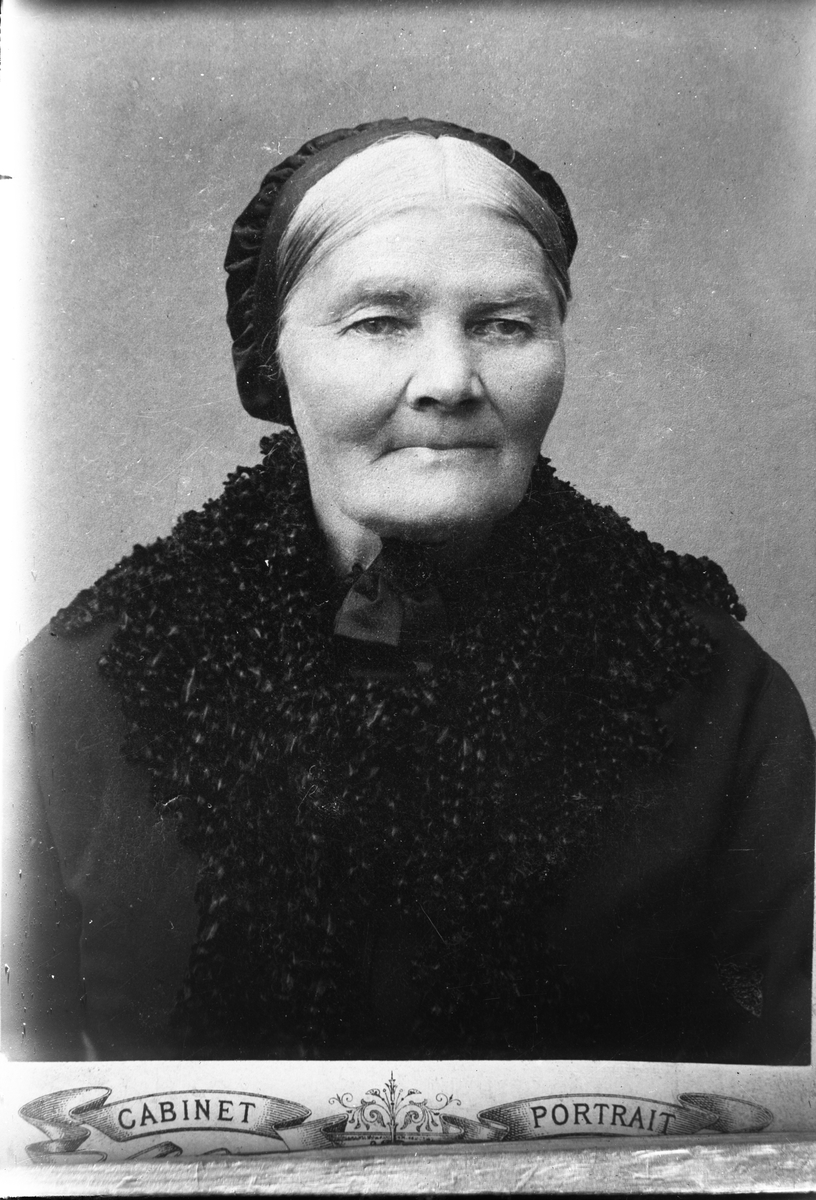 Anders O. Sørhuus, Portrett av eldre kvinne - Gudlaug Stamoen