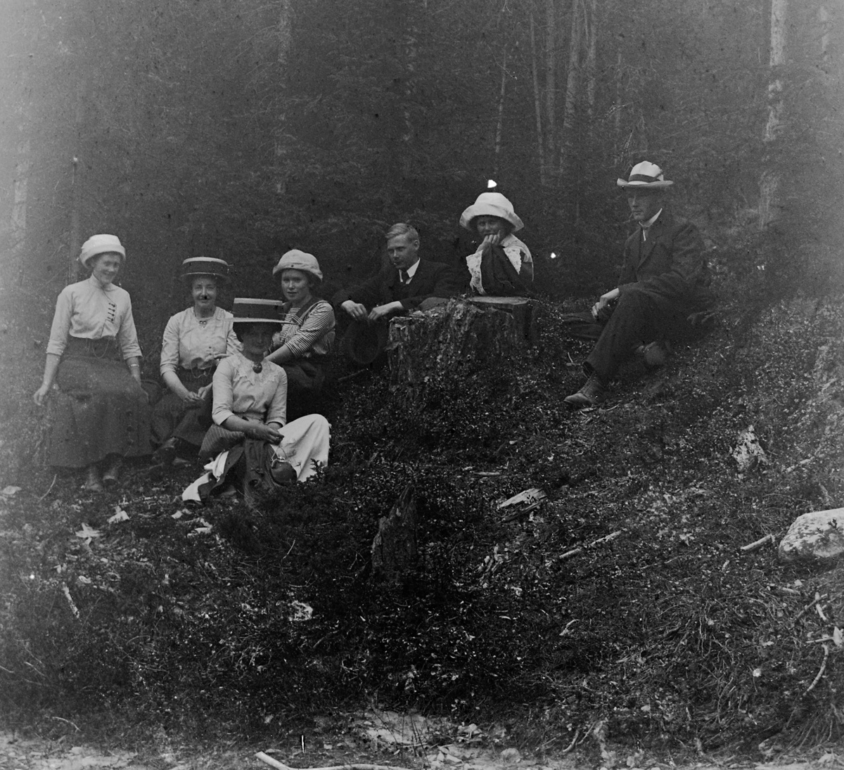 Anders O. Sørhuus, Menn og kvinner på tur i naturen
