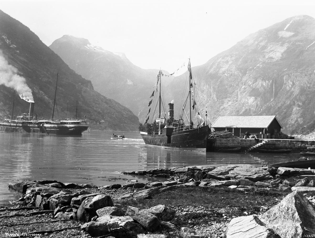 Anders Beer Wilse, Prot: Merok - Fjorden med Dampskibsbryggen 25/7 1910