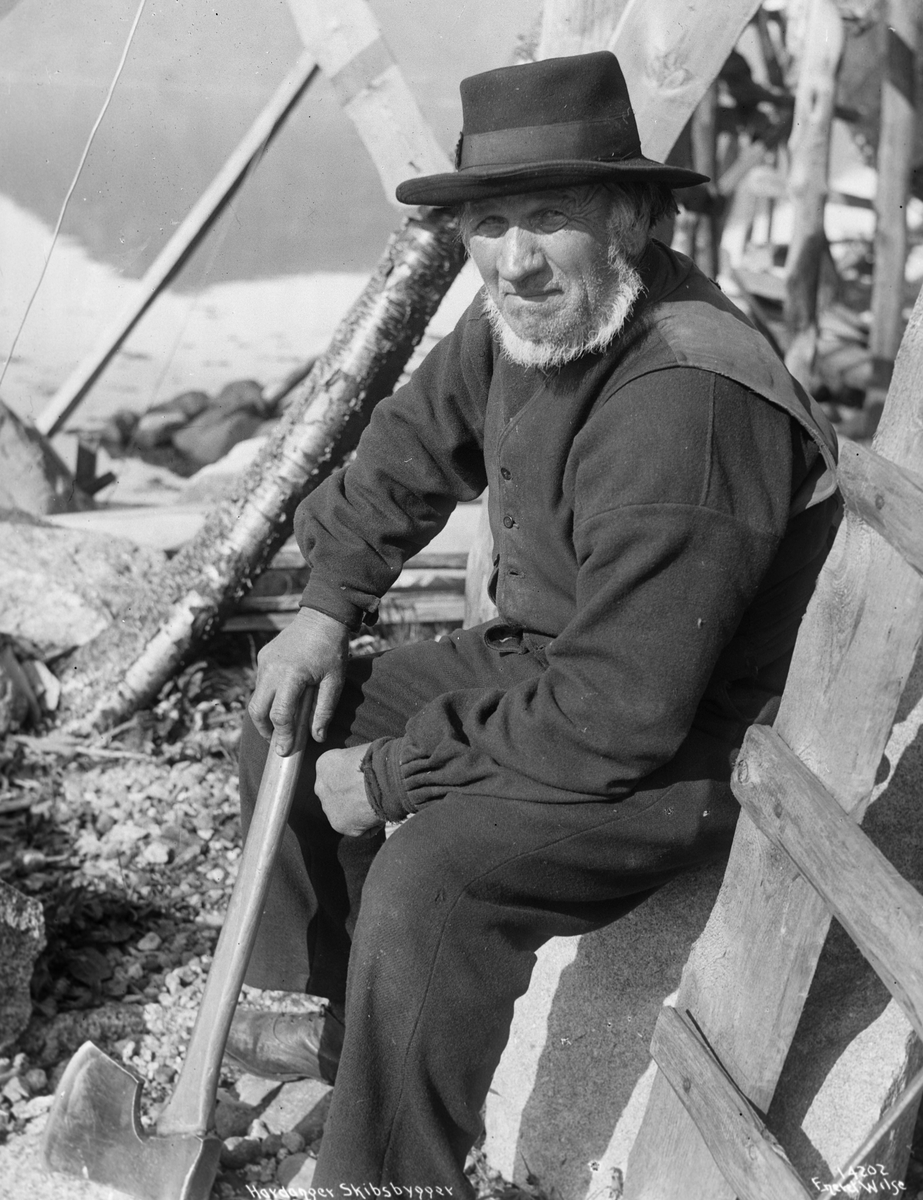 Anders Beer Wilse, Prot: Rosendal Skibsbygger Lars Skaale Neg: Hardanger Skibsbygger