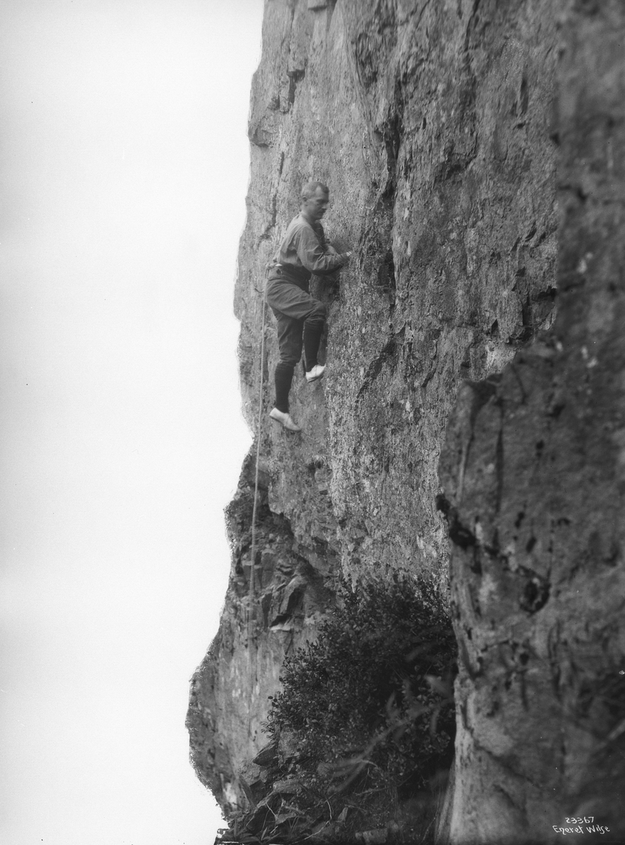 Anders Beer Wilse, Prot: Tindeklyvning