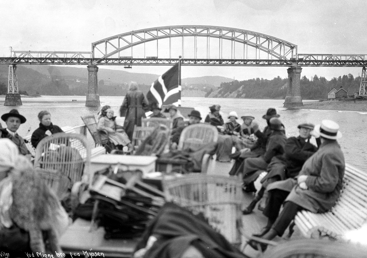 Anders Beer Wilse, Prot: Under Minnebroa