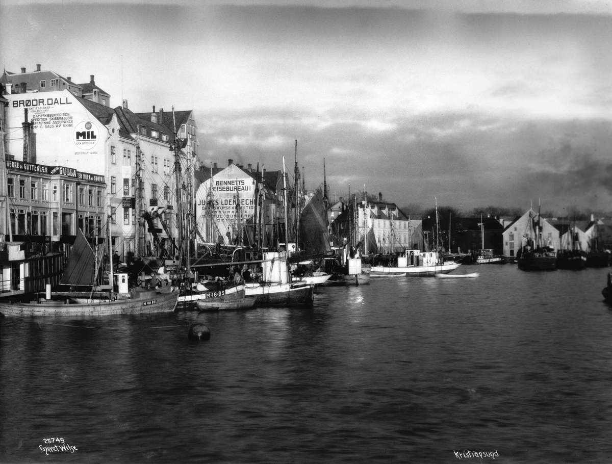 Anders Beer Wilse, Prot: Kristiansund - Havneparti