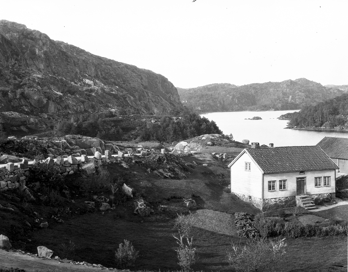 Anders Beer Wilse, Prot: Mellem Mandal og Lyngdal