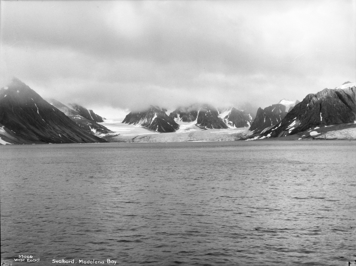 Anders Beer Wilse, Prot: Spitsbergen, Svalbard - Madalene Bay