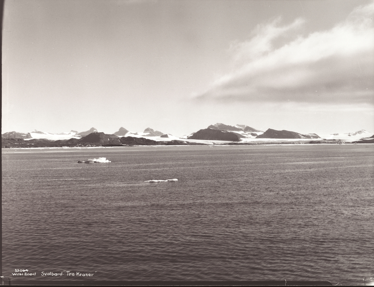Anders Beer Wilse, Prot: Spitsbergen, Svalbard - Tre Kroner