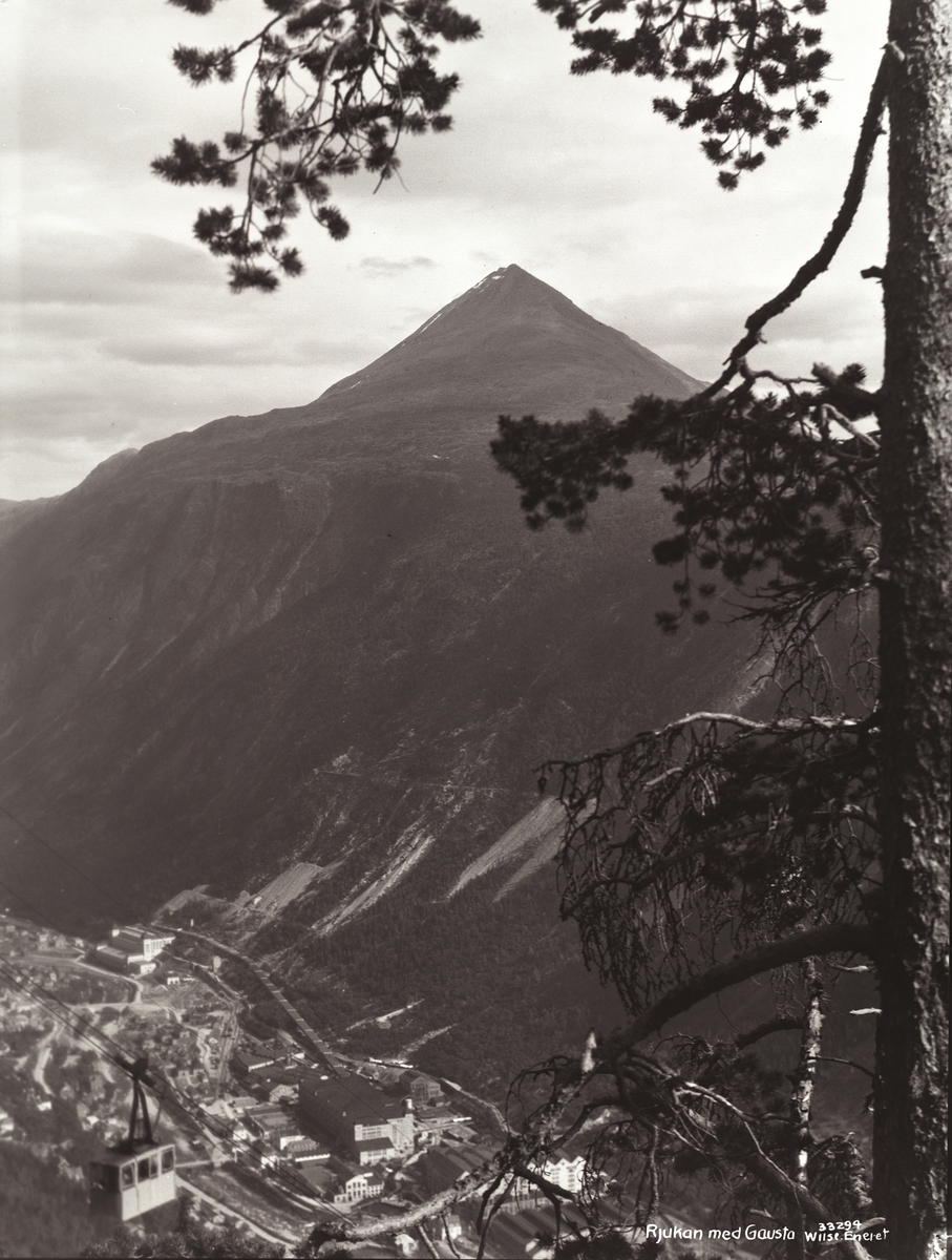 Anders Beer Wilse, Prot: Telemark - Rjukan by med Gausta