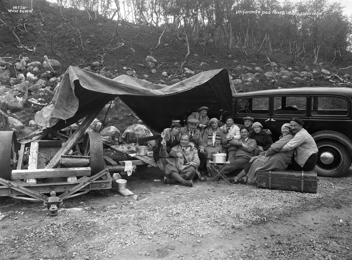 Anders Beer Wilse, Prot: Genre, Lunsch Konv: Camping paa Fossliveien