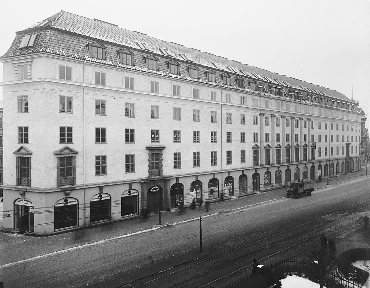 Anders Beer Wilse, Konv: Handelsbygningen