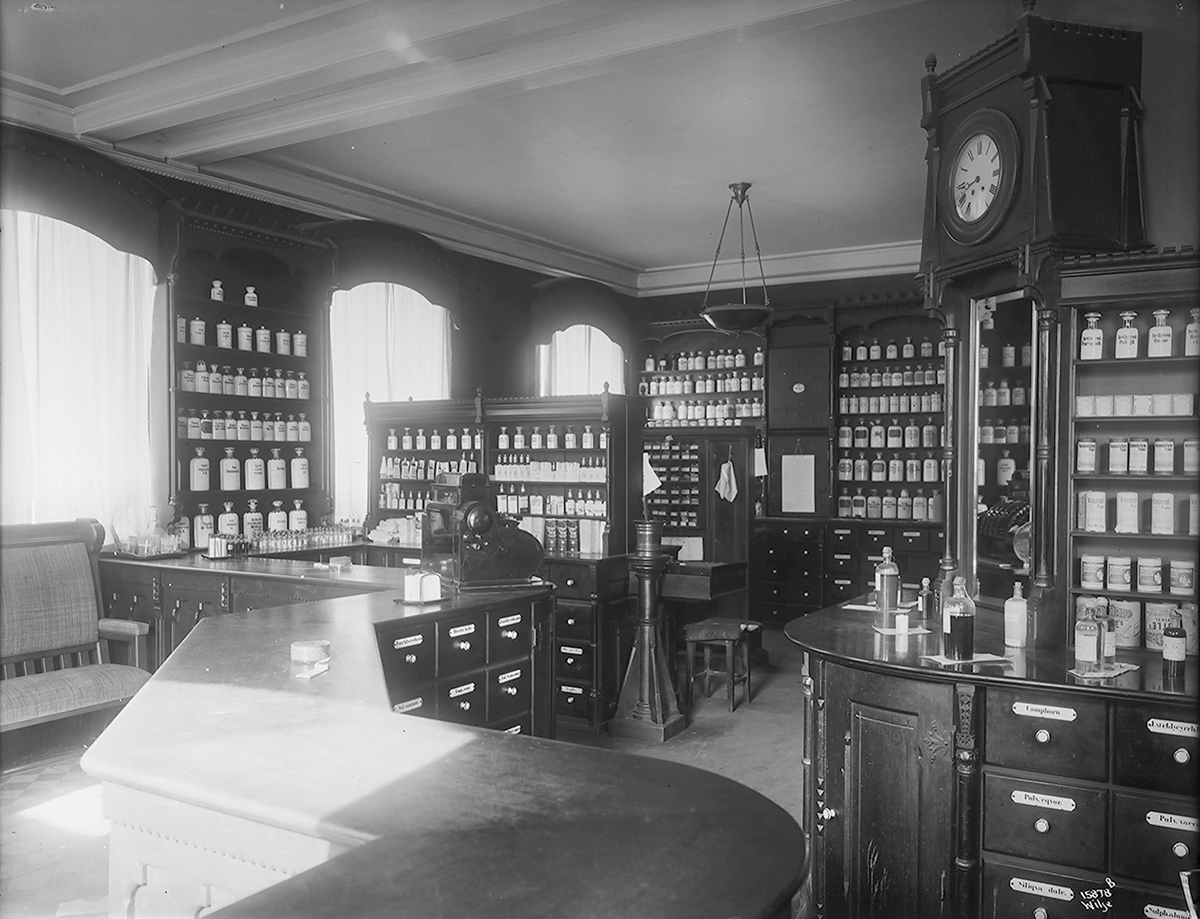 Anders Beer Wilse, Prot: Elefant Apotheket int
