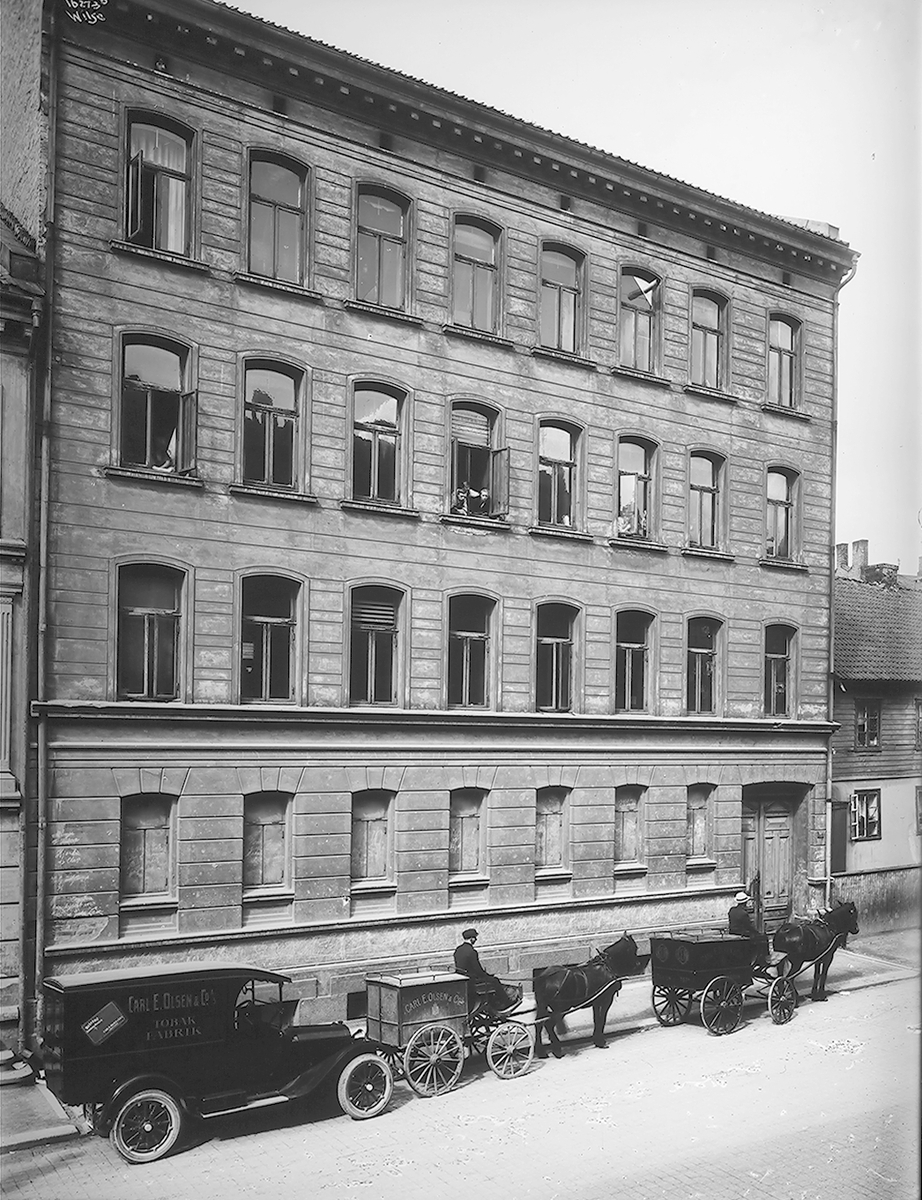 Anders Beer Wilse, Prot: Olsen Carl. E. Tobaksfabrik
