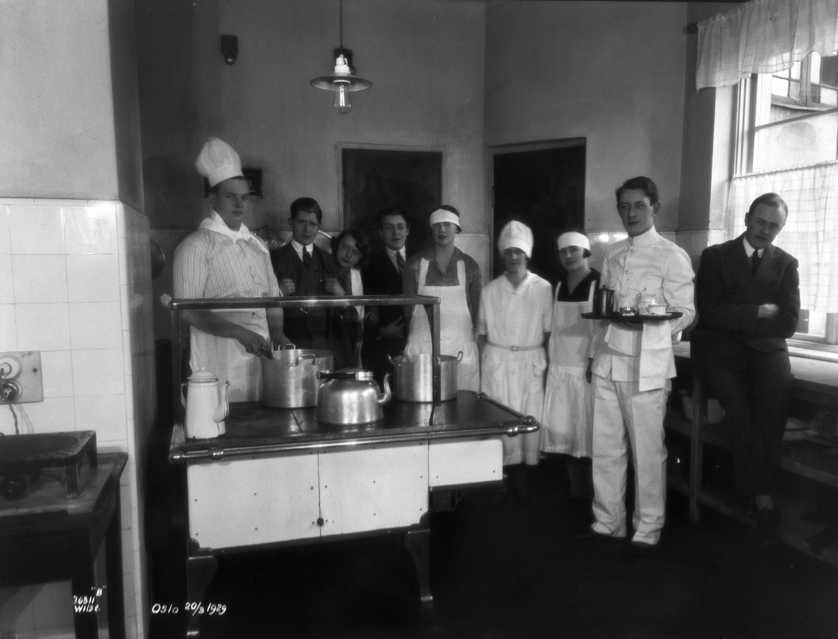 Anders Beer Wilse, Prot: Hotelfagskolen gruppe