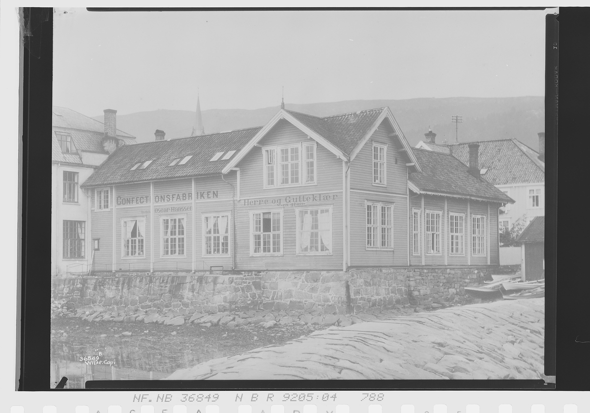 Anders Beer Wilse, Prot: Confectionfabrikken Molde