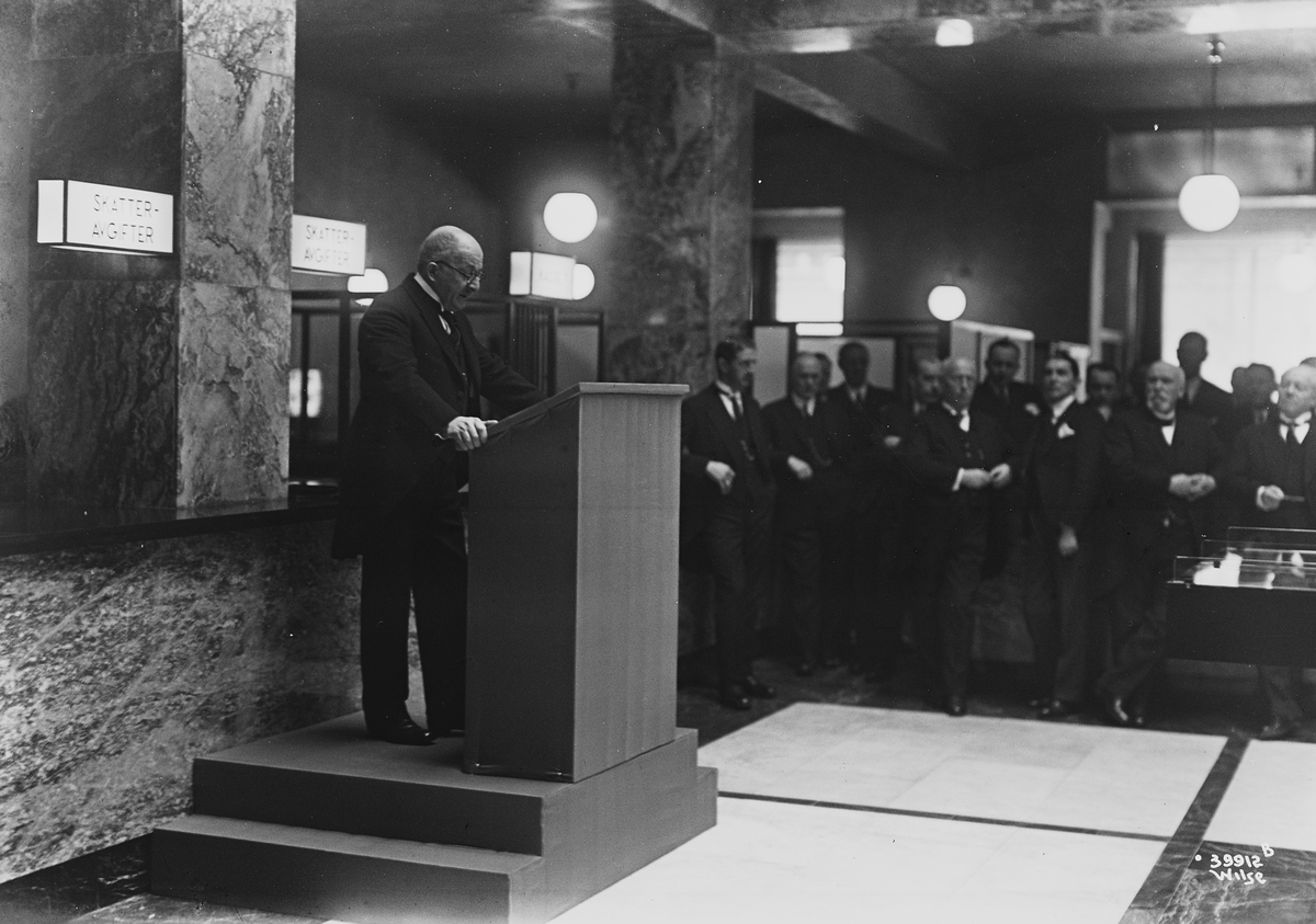 Anders Beer Wilse, Prot: Akers Sparebanks aapning