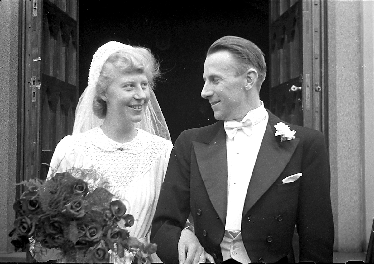 Anders Beer Wilse, Prot: protokoll finnes ikke Register: Prois A. brudepar Leica 3/6-43