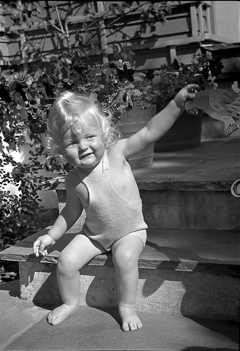 Anders Beer Wilse, Prot: protokoll finnes ikke Register: Larsen Petter barn Leica 17/8
