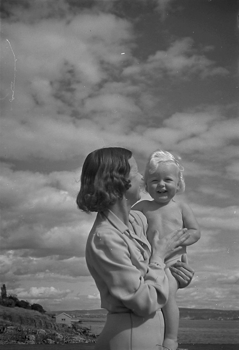 Anders Beer Wilse, Prot: protokoll finnes ikke Register: Larsen Petter barn Leica 17/8