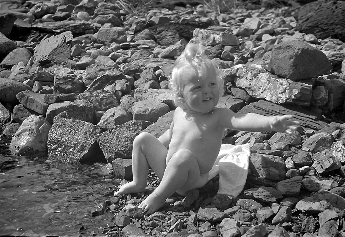 Anders Beer Wilse, Prot: protokoll finnes ikke Register: Larsen Petter barn Leica 17/8