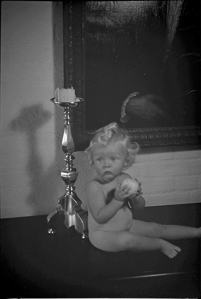 Anders Beer Wilse, Prot: protokoll finnes ikke Register: Larsen Petter barn Leica 17/8