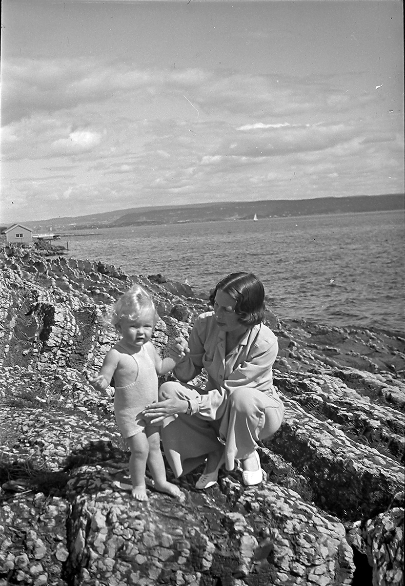Anders Beer Wilse, Prot: protokoll finnes ikke Register: Larsen Petter barn Leica 17/8