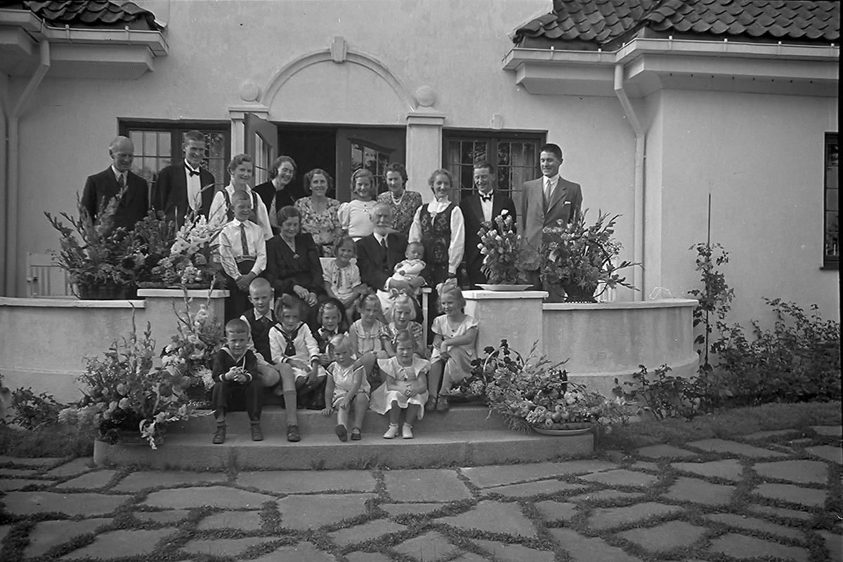 Anders Beer Wilse, Prot: protokoll finnes ikke Register: Jahnsen dir Leica Konv: Dir Jansen 70 års dag