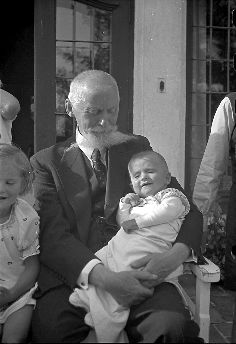 Anders Beer Wilse, Prot: protokoll finnes ikke Register: Jahnsen dir Leica Konv: Dir Jansen 70 års dag