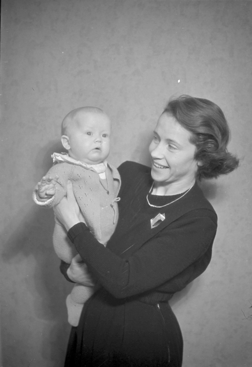 Anders Beer Wilse, Prot: protokoll finnes ikke Register: Ruth Jar barn Leica