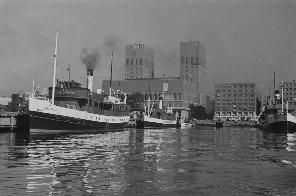 Anders Beer Wilse, Prot: Oslo Havn Rådhuset fra sjöen 27/9