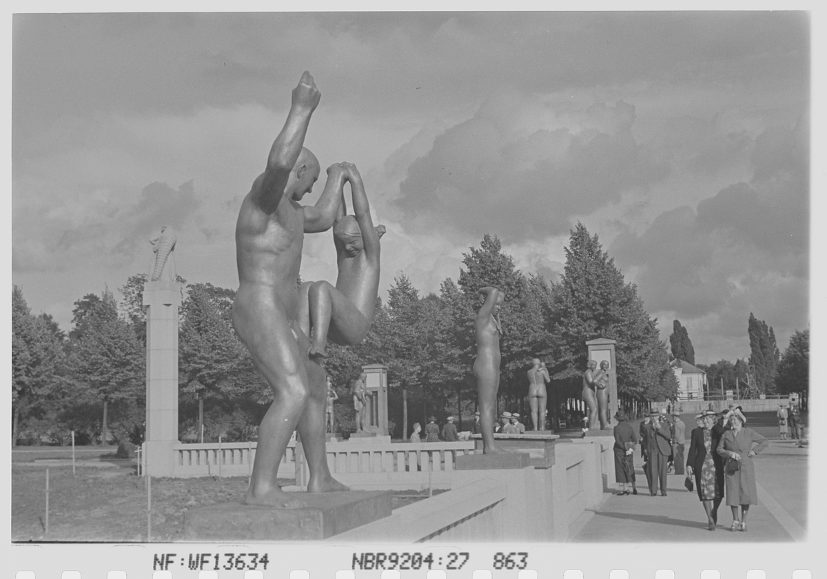 Anders Beer Wilse, Prot: Vigelandsbroen Figurer