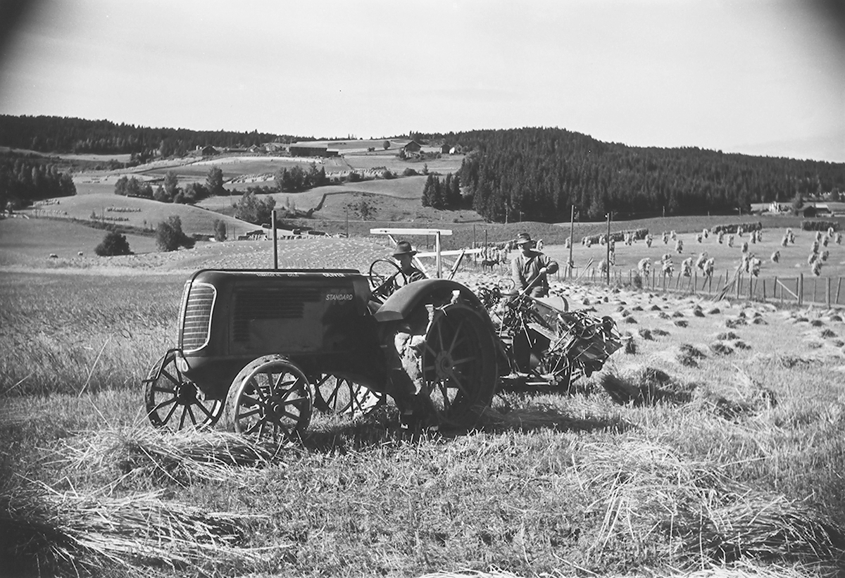 Anders Beer Wilse, Prot: Björge gård Hadeland Slåmaskin