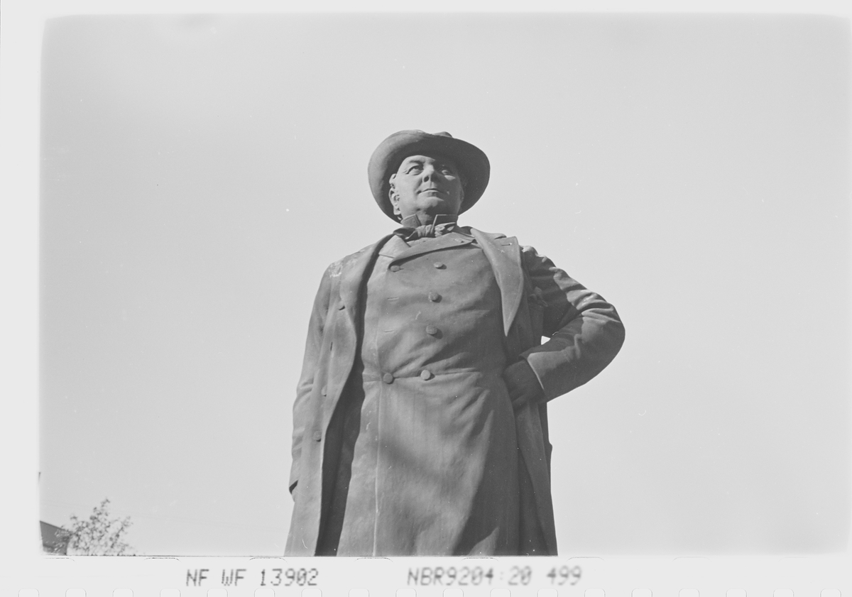 Anders Beer Wilse, Prot: Brun Johannes Monument