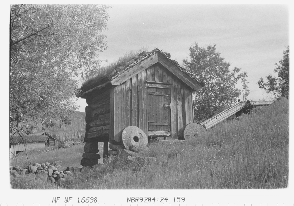 Anders Beer Wilse, Prot: Kvernhuset med Kvernstener