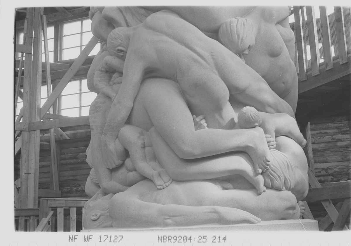 Anders Beer Wilse, Prot: Vigeland. Monolitten. detaljer