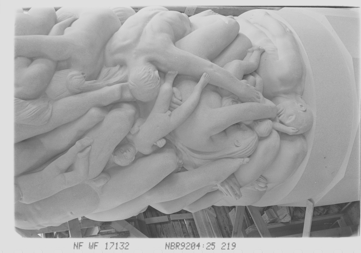 Anders Beer Wilse, Prot: Vigeland. Monolitten. detaljer
