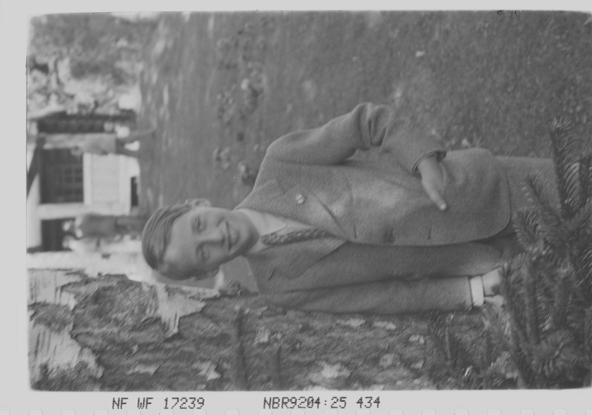 Anders Beer Wilse, prot: Kronprinsfam. Skaugum mai 1946