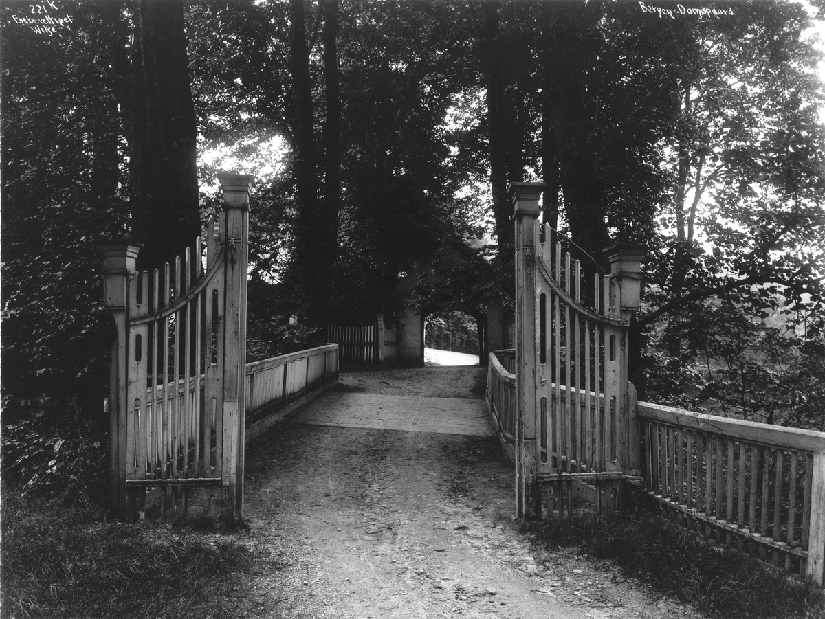 Anders Beer Wilse, prot: Bergen Damsgaard Indkjørsel