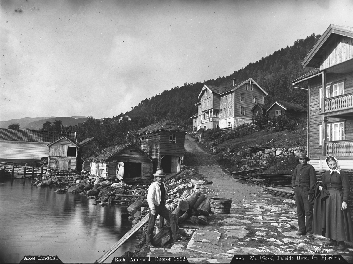 Axel Lindahl, Prot: Nordfjord Faloeide hotel med gruppe