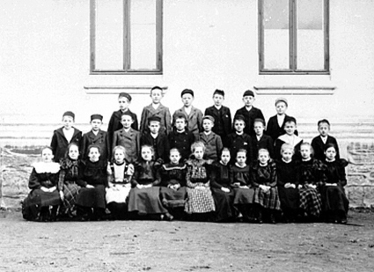 Anno Domkirkeodden, GRUPPE, SKOLEKLASSE, HAMAR KATEDRALSKOLE, ALMENSKOLEN.