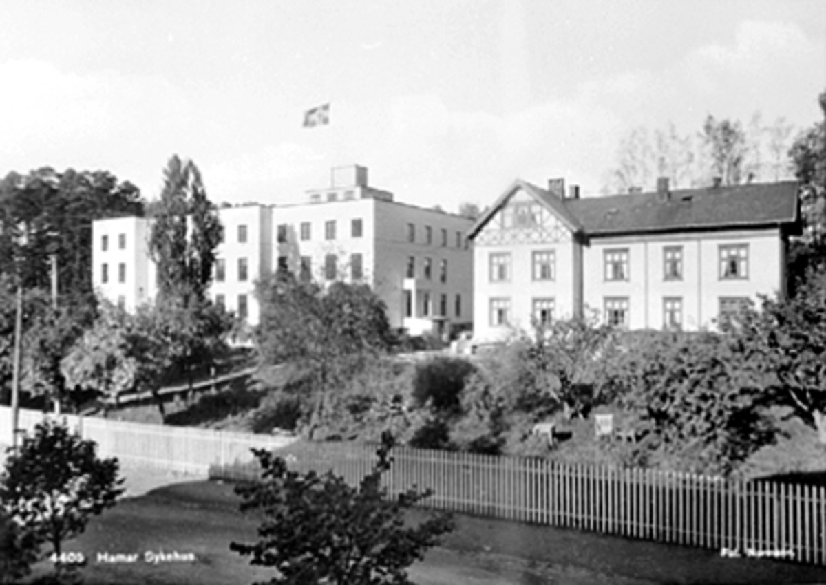 Anno Domkirkeodden, EKSTERIØR, HAMAR SYKEHUS, GAMLE HOVEDBYGNING OG NYE HOVEDBYGNING