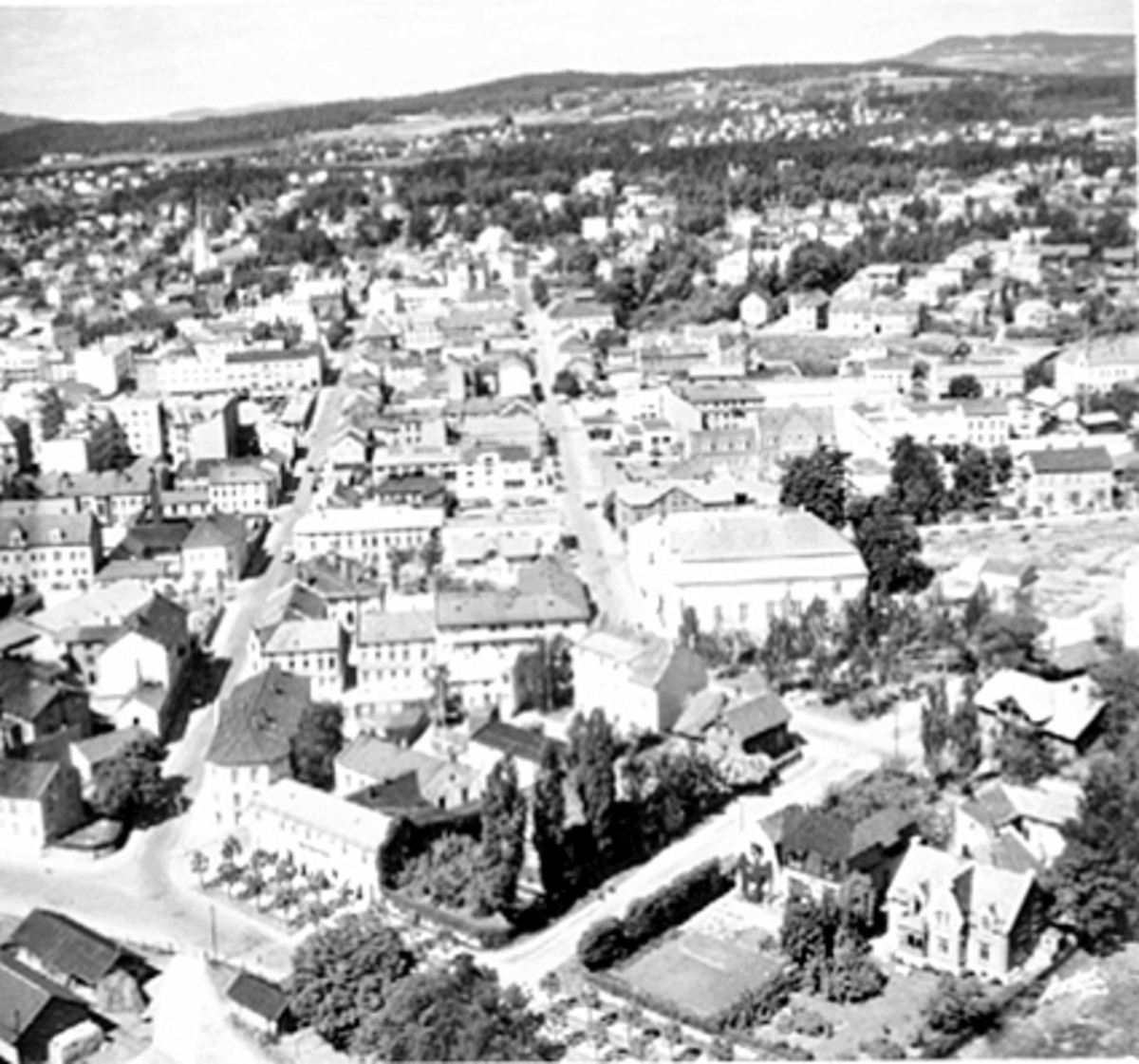 Anno Domkirkeodden, FLYFOTO, HAMAR SETT NORD-ØST, GRØNNEGATE, ØSTREGATE