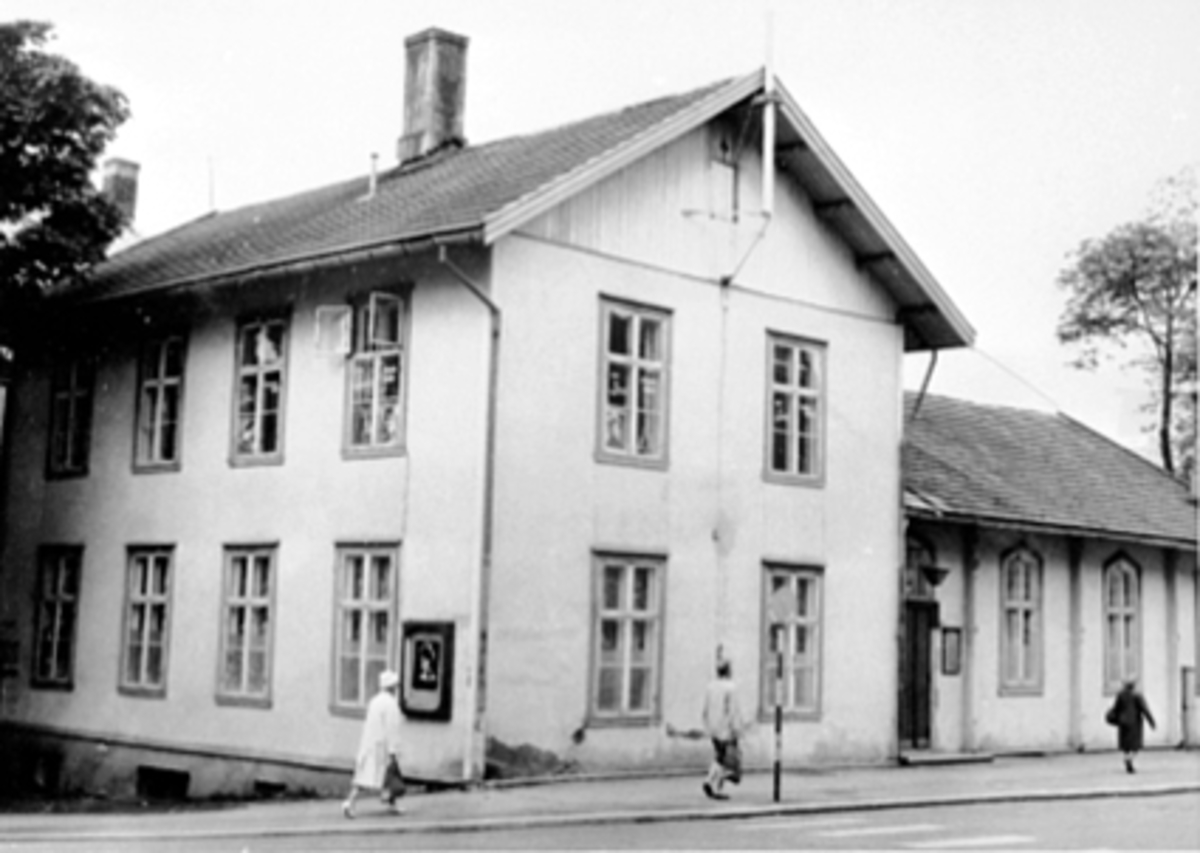 Anno Domkirkeodden, EKSTERIØR TORGGATA 72, KRYSSET TORGGATA/LIERBAKKEN
