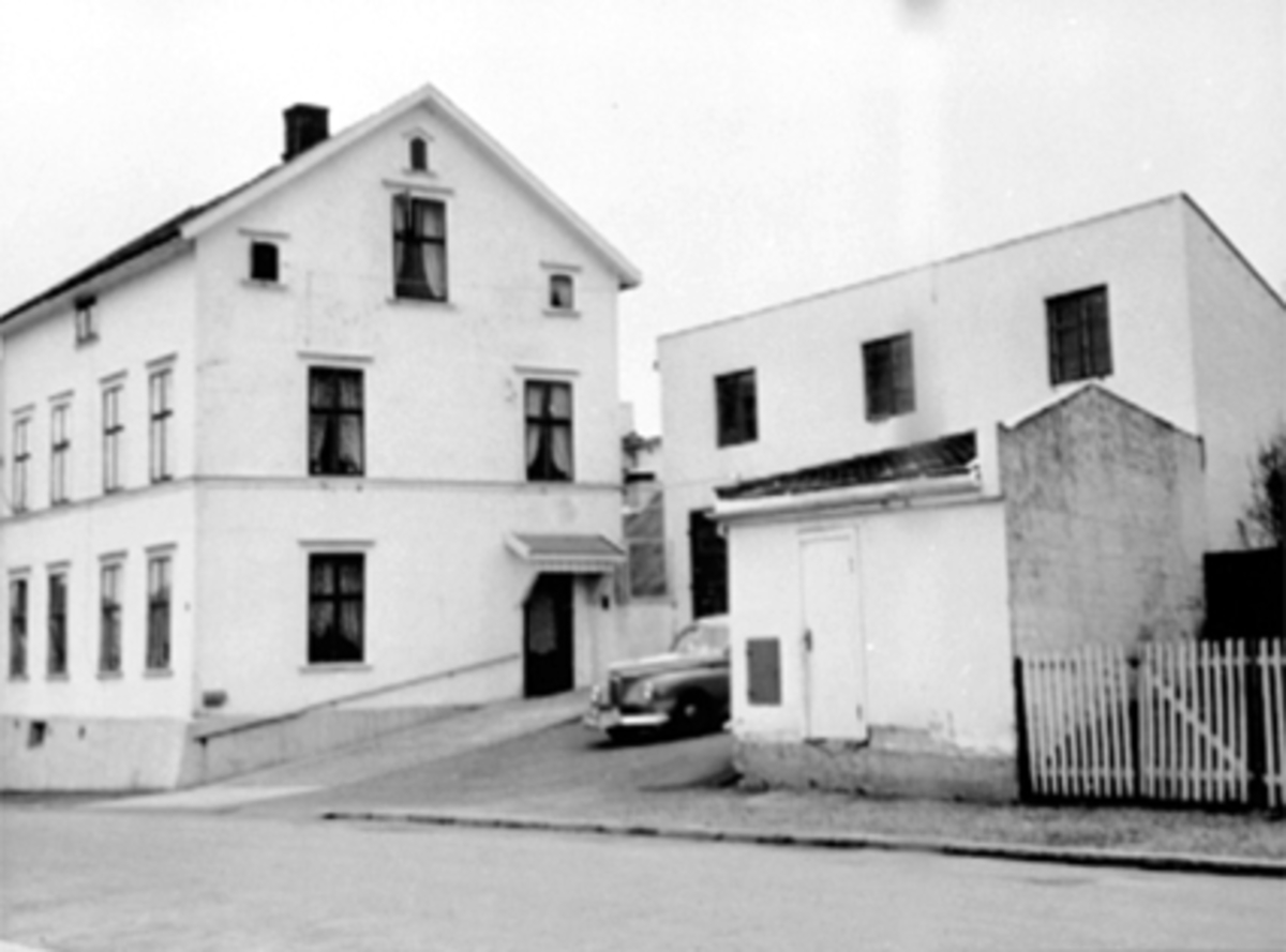Anno Domkirkeodden, EKSTERIØR IDEAL FLATBRØDFABRIKK, VANGSVEGEN 51 MOT ENGGATA