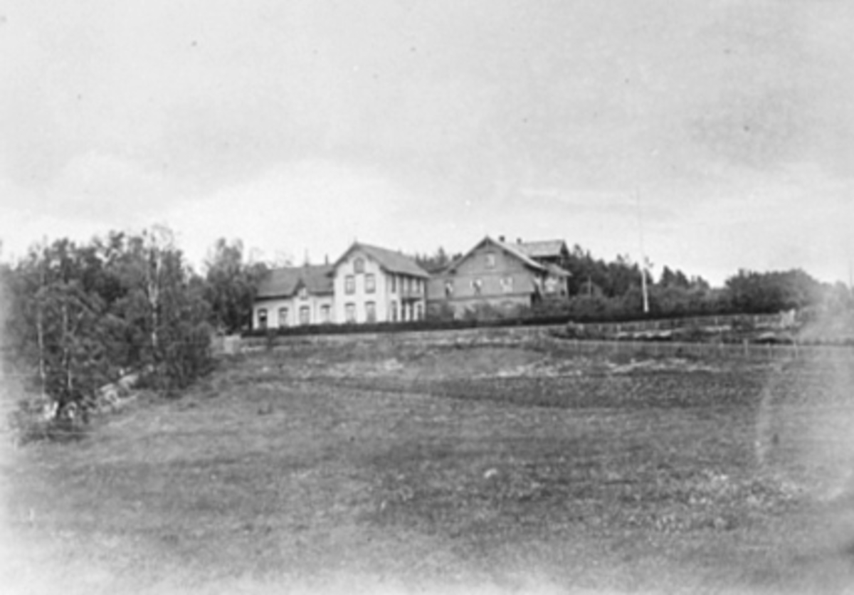 Anno Domkirkeodden, EKSTERIØR NY SAGATUN, OLAUS ARVESENS FOLKEHØGSKOLE,