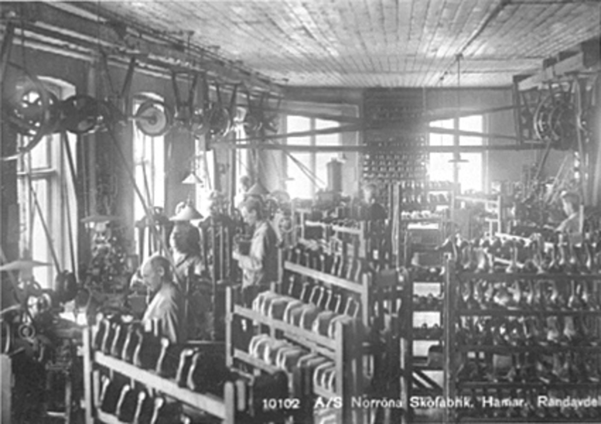 Anno Domkirkeodden, INTERIØR RANDAVDELINGEN, 11 ARBEIDERE, NORRØNA SKOFABRIKK A/S