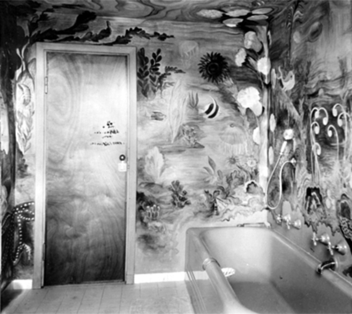 Anno Domkirkeodden, INTERIØR, BADET, BADEKAR, "BORG", STORHAMARGT. 126
