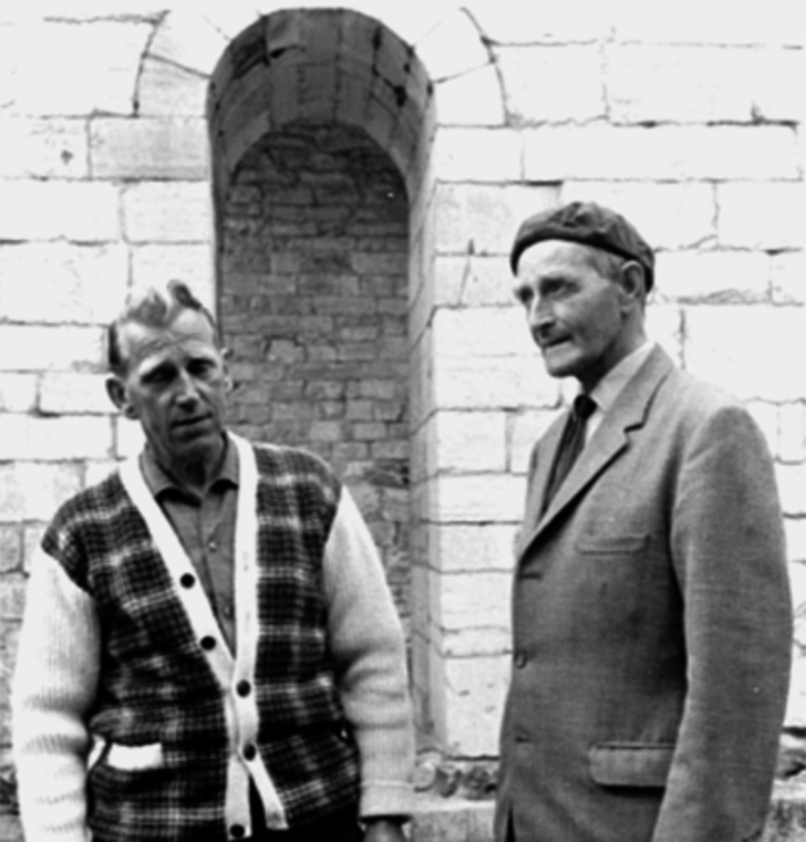 Anno Domkirkeodden, VAKTMESTER ARVID SANDEN OG KONSERVATOR/ BESTYRER TORALV BLEKEN-NILSSEN, BLEKEN-NILSSEN VAR BESTYRER PÅ HEDMARKSMUSEET OG DOMKIRKEODDEN I PERIODEN 1928-1965