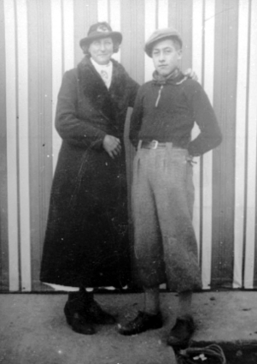Anno Domkirkeodden, GR: 2, TORFINN MARTIN COCOZZA MED SIN MOR, ELLEN COCOZZA PÅ HAMAR-MARTN.